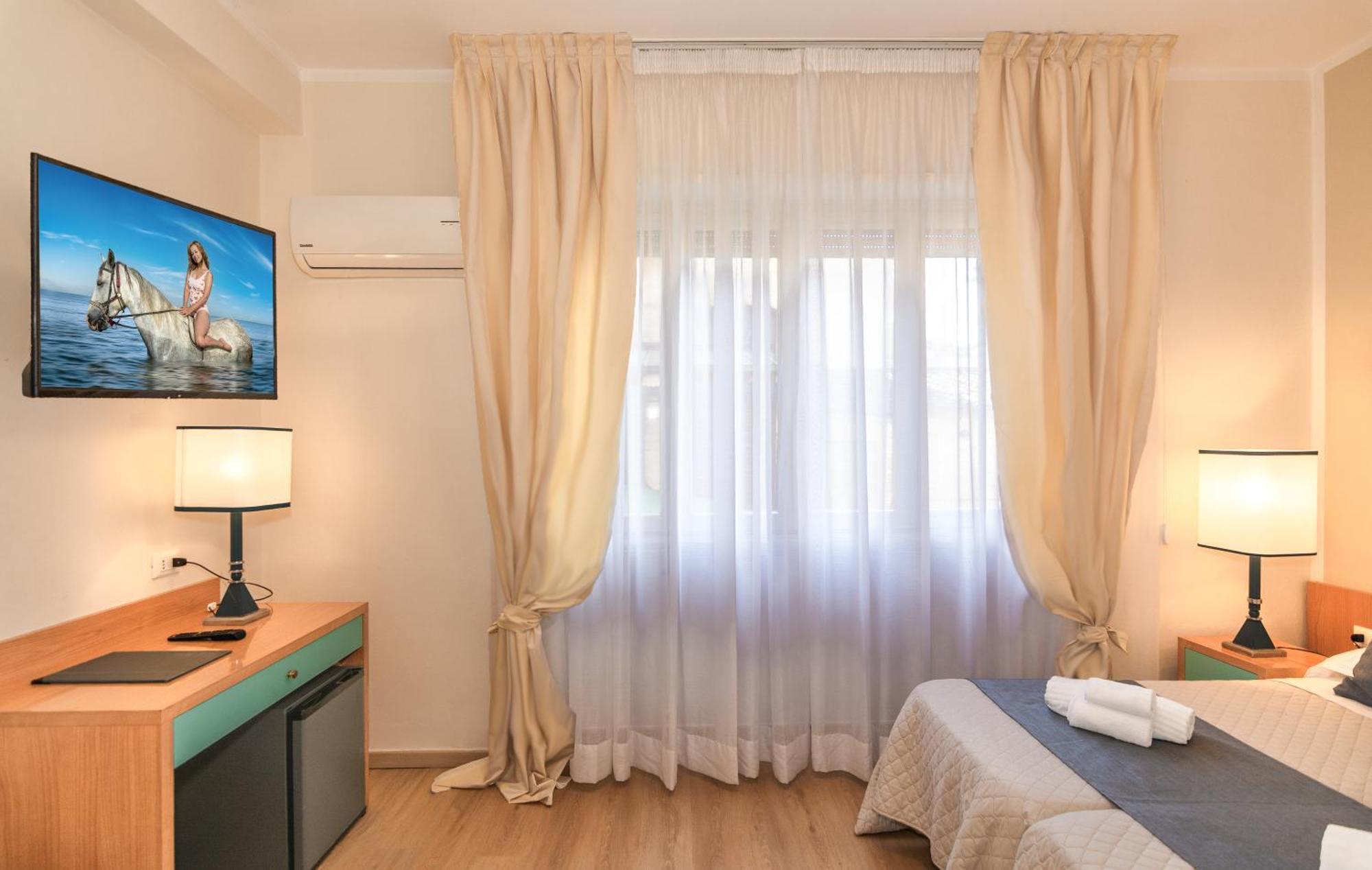 Hotel Stella D'Italia Viareggio Luaran gambar